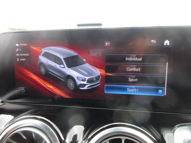 MERCEDES AMG GLB 64
