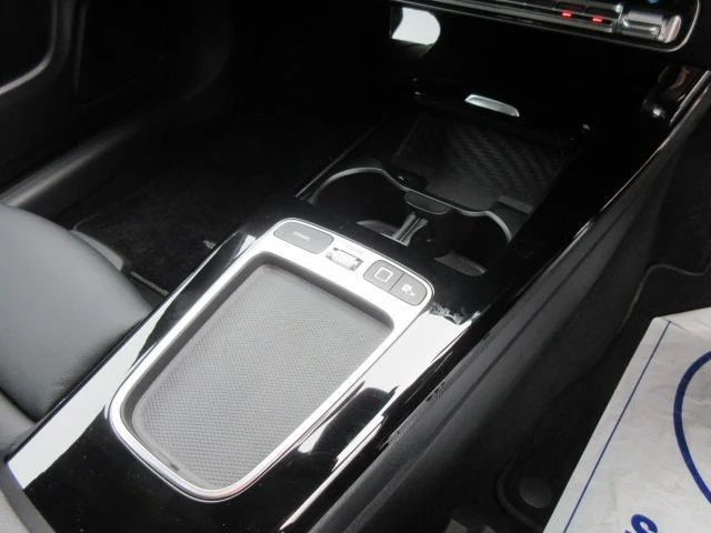 MERCEDES BENZ CLA-CLASS 52