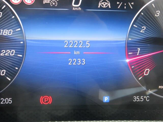 MERCEDES BENZ CLA-CLASS 33