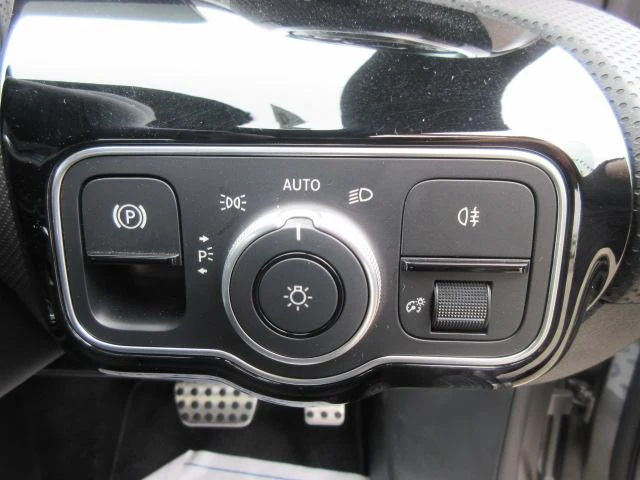 MERCEDES BENZ CLA-CLASS 34