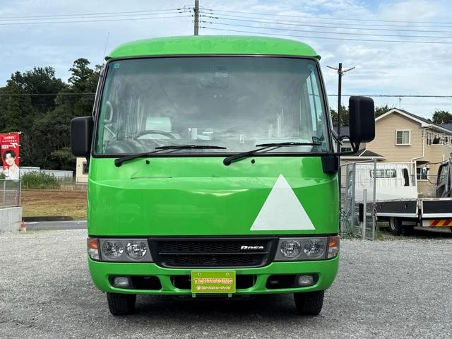 Mitsubishi Fuso ROSA 74