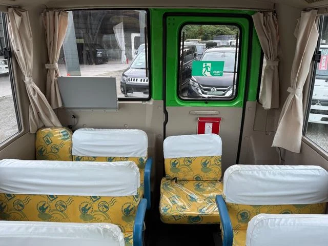 Mitsubishi Fuso ROSA 38