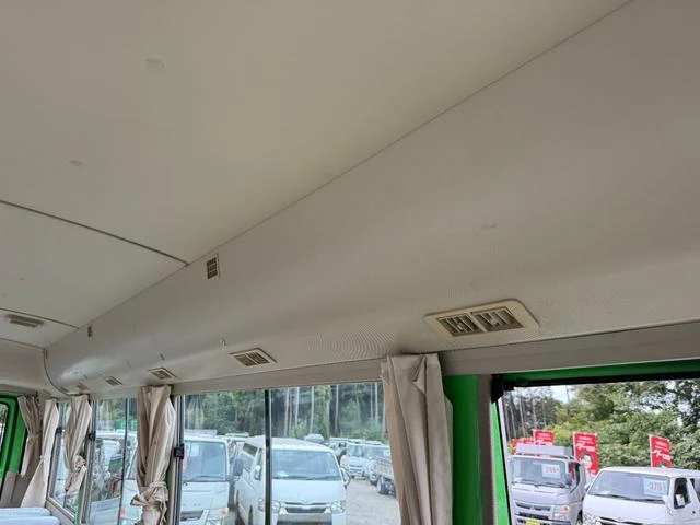 Mitsubishi Fuso ROSA 33