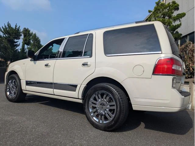Lincoln NAVIGATOR 57