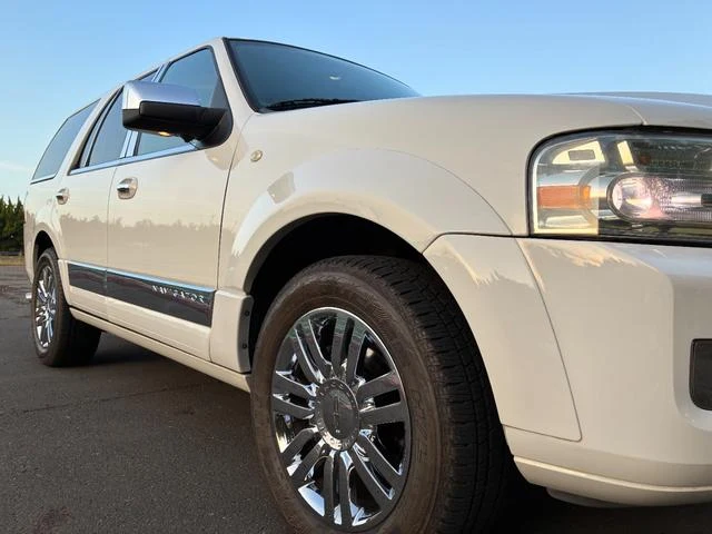 Lincoln NAVIGATOR 8