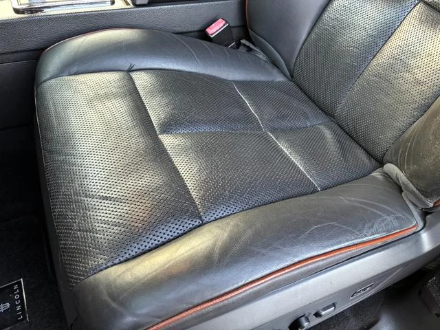 Lincoln NAVIGATOR 66
