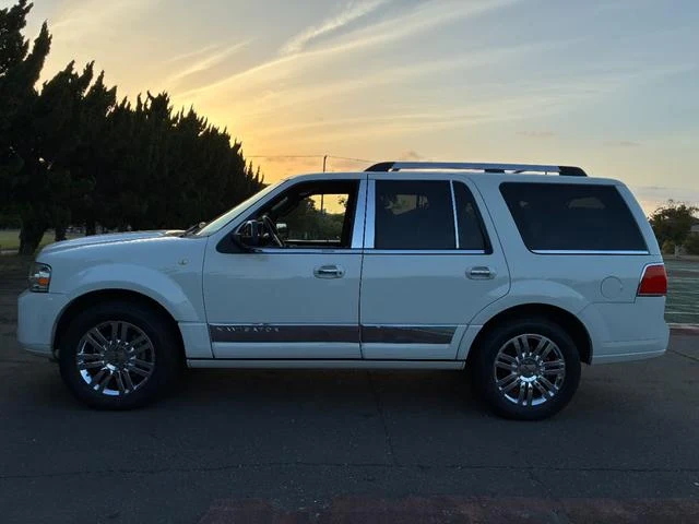 Lincoln NAVIGATOR 4