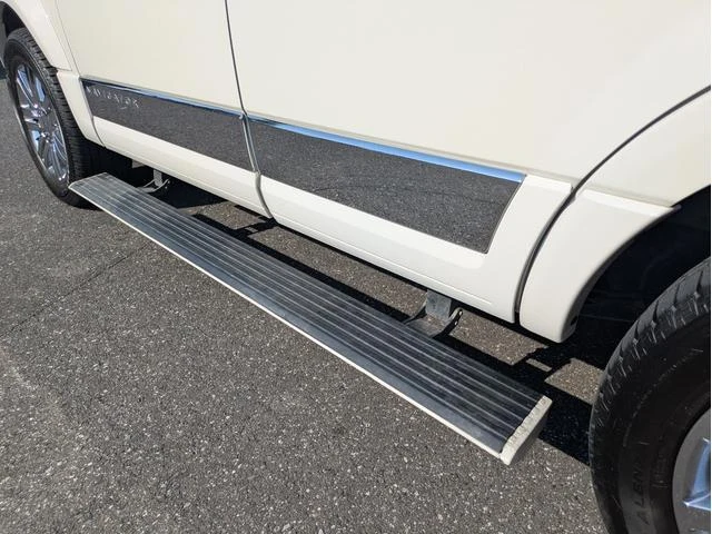 Lincoln NAVIGATOR 44
