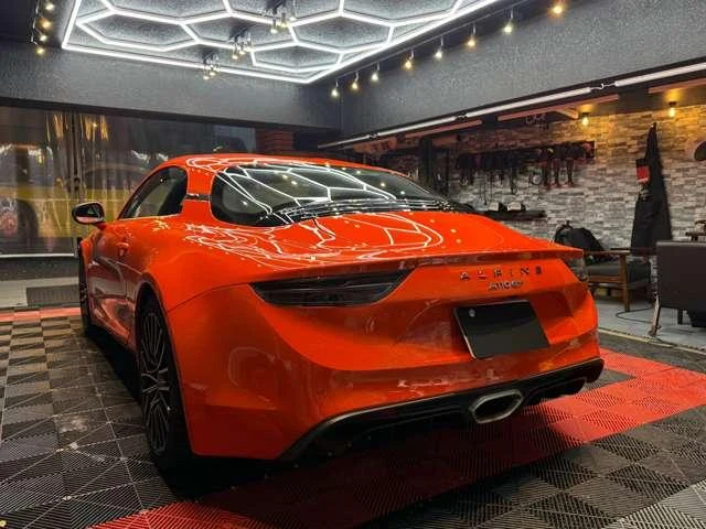Alpine A110 10