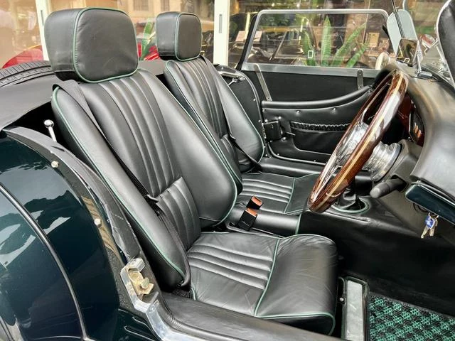 Morgan PLUS4 11