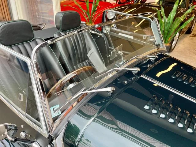 Morgan PLUS4 44