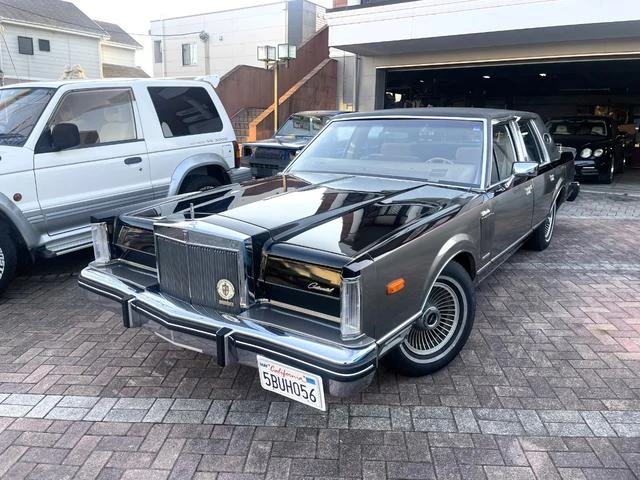 Lincoln MARK VI 21