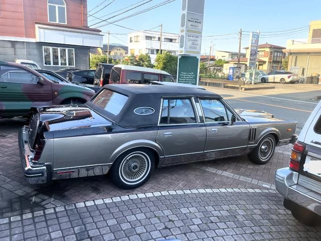 Lincoln MARK VI 4