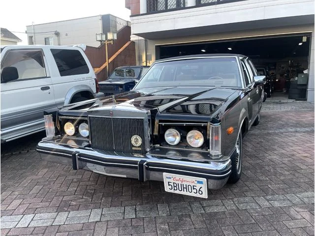 Lincoln MARK VI 25