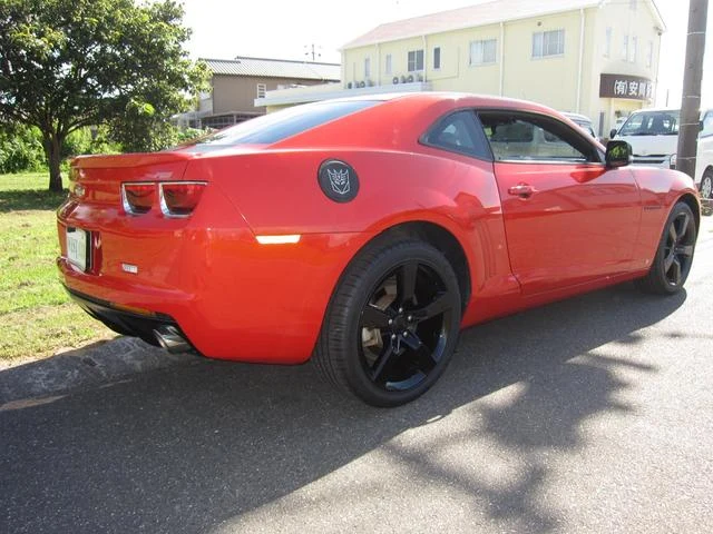 Chevrolet CAMARO 8
