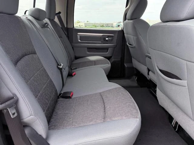 Dodge RAM 20