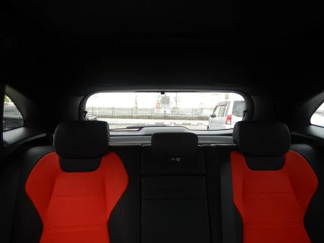 MERCEDES AMG GLA-CLASS 49