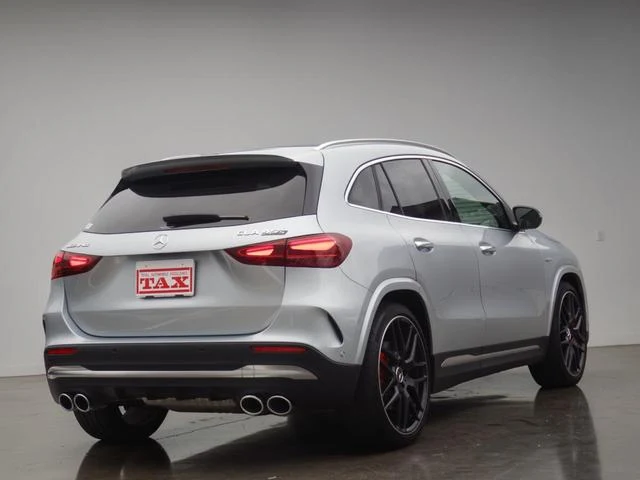 MERCEDES AMG GLA-CLASS 2