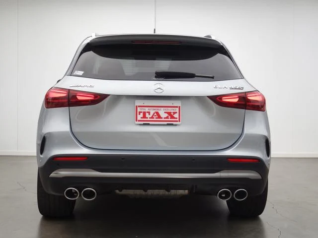 MERCEDES AMG GLA-CLASS 20