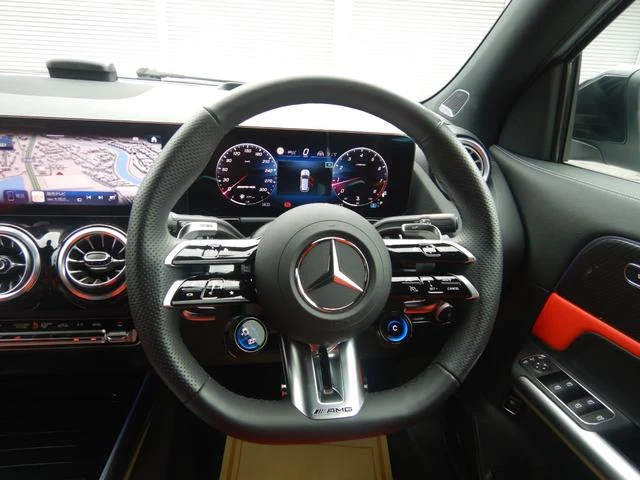 MERCEDES AMG GLA-CLASS 41