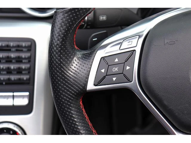 MERCEDES BENZ SLK 26