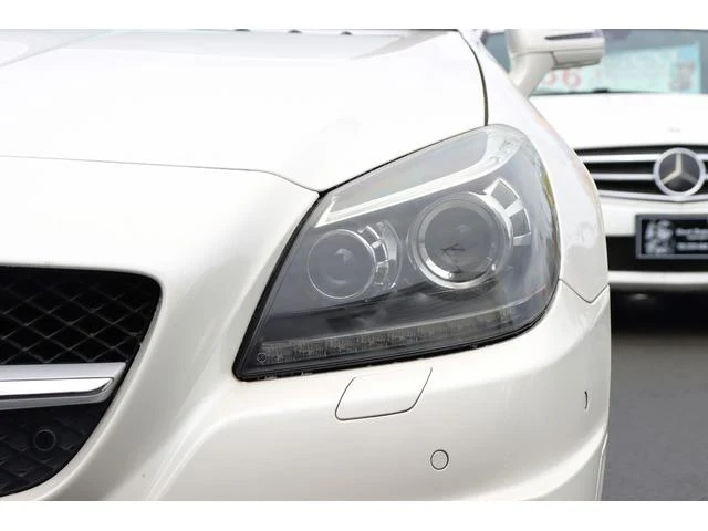 MERCEDES BENZ SLK 11