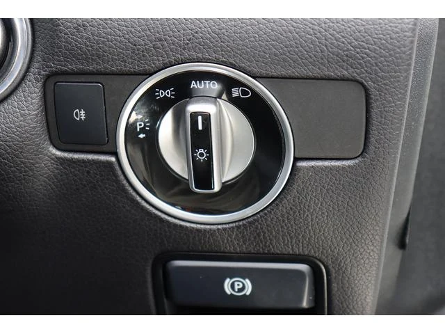 MERCEDES BENZ SLK 33