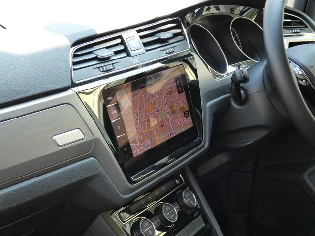Volkswagen GOLF 42