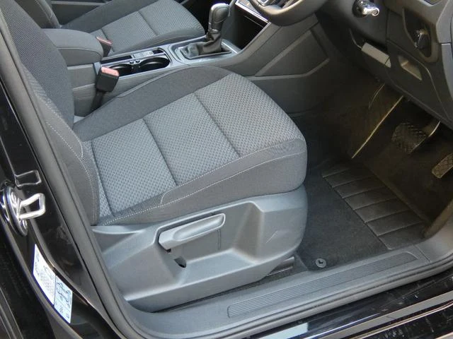 Volkswagen GOLF 51