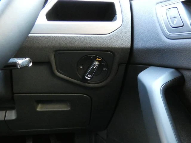 Volkswagen GOLF 76