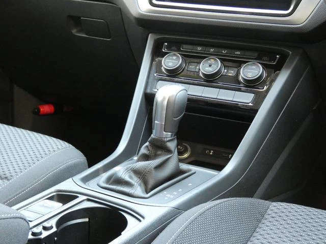 Volkswagen GOLF 9