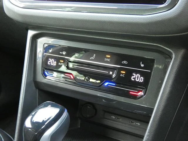 Volkswagen TIGUAN 69