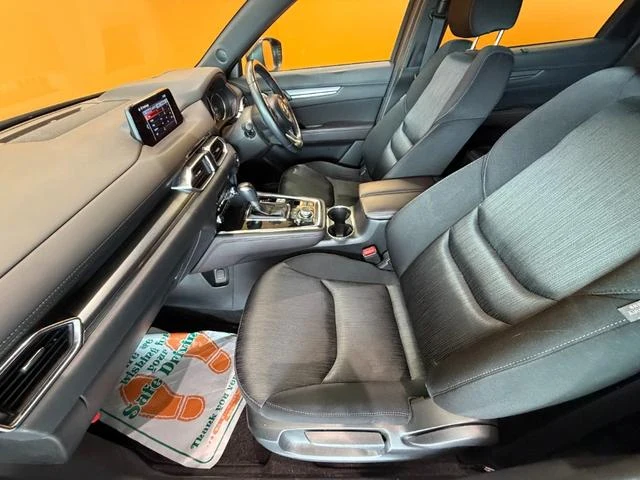 Mazda CX-8 43