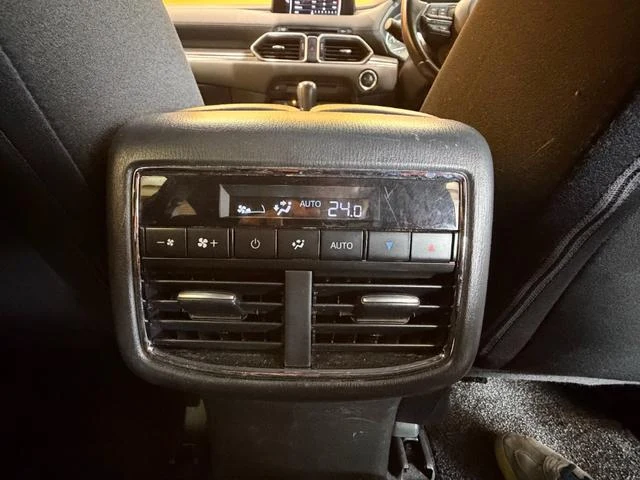 Mazda CX-8 28