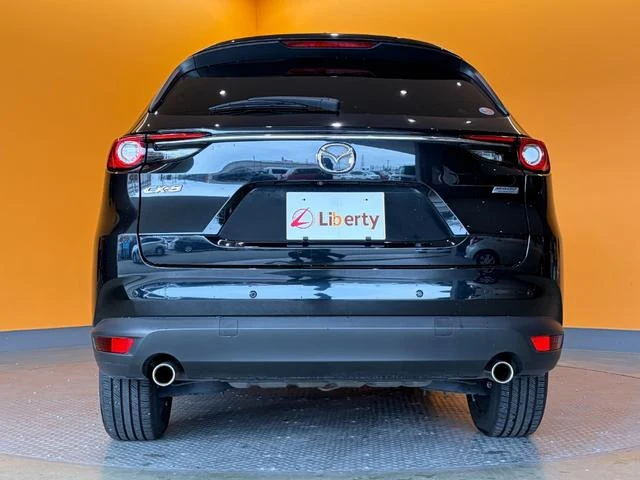Mazda CX-8 10
