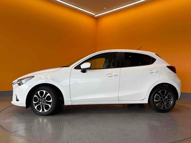 Mazda DEMIO 21