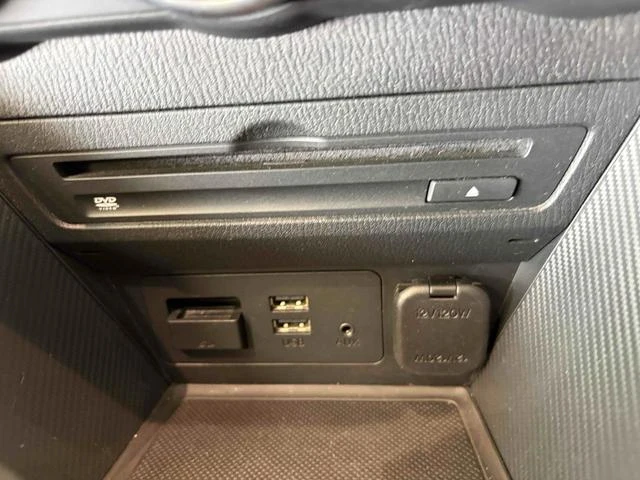 Mazda DEMIO 11