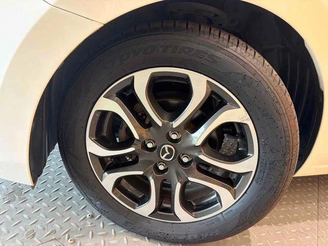 Mazda DEMIO 28