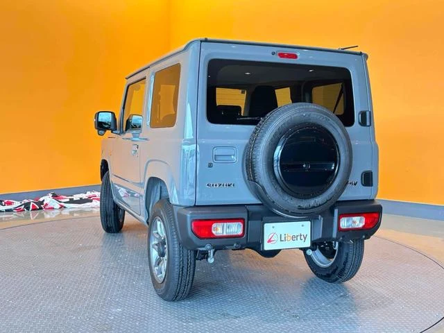Suzuki JIMNY 16