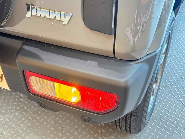 Suzuki JIMNY 26