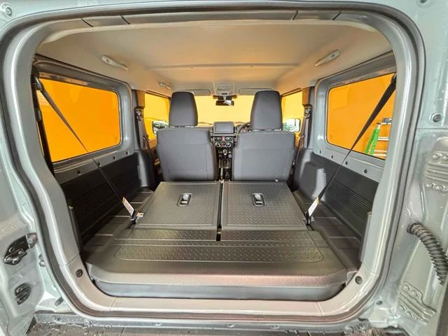 Suzuki JIMNY 31