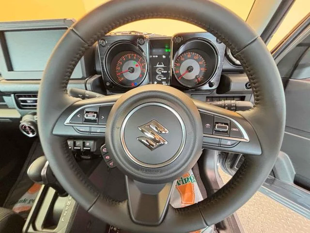 Suzuki JIMNY 3