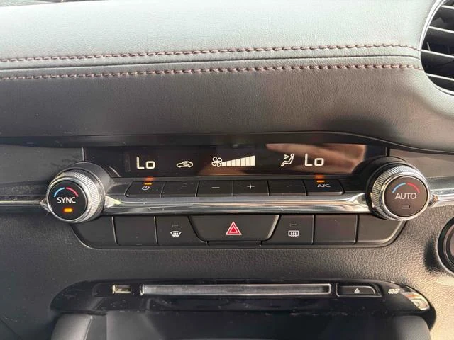 Mazda MAZDA3 23
