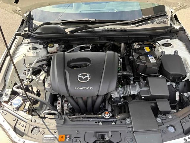Mazda MAZDA3 19