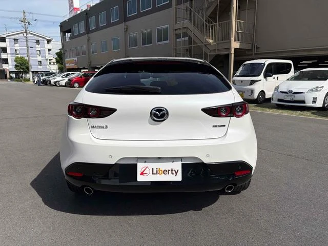 Mazda MAZDA3 15