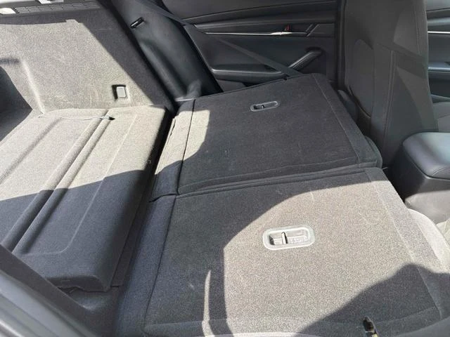 Mazda MAZDA3 38