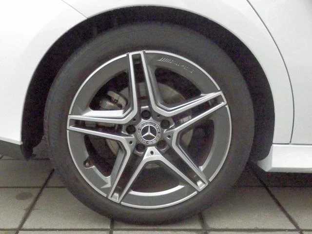MERCEDES BENZ CLA-CLASS 49