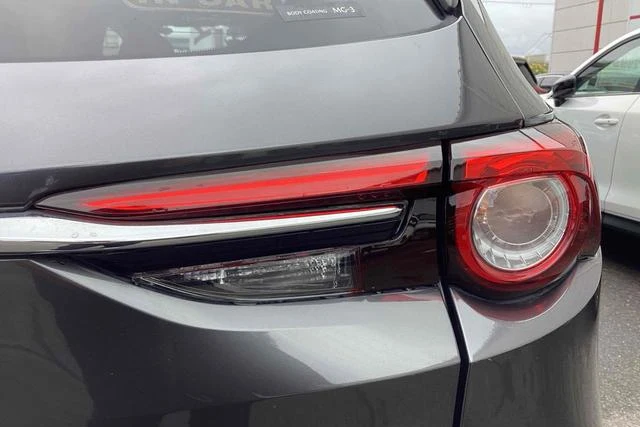 Mazda CX-8 21