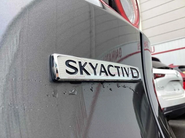 Mazda CX-8 23
