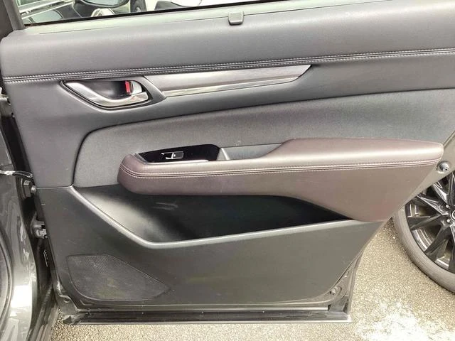 Mazda CX-8 36